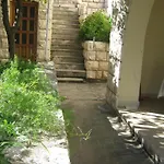 And Artemida דוברובניק