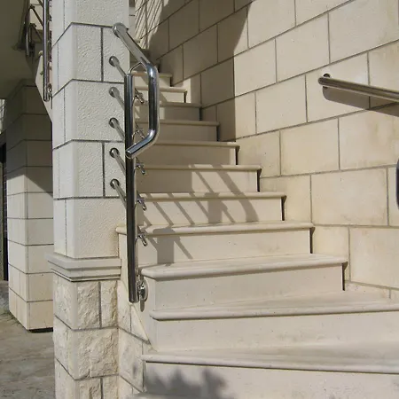 Apartments&rooms Artemida Apartment *