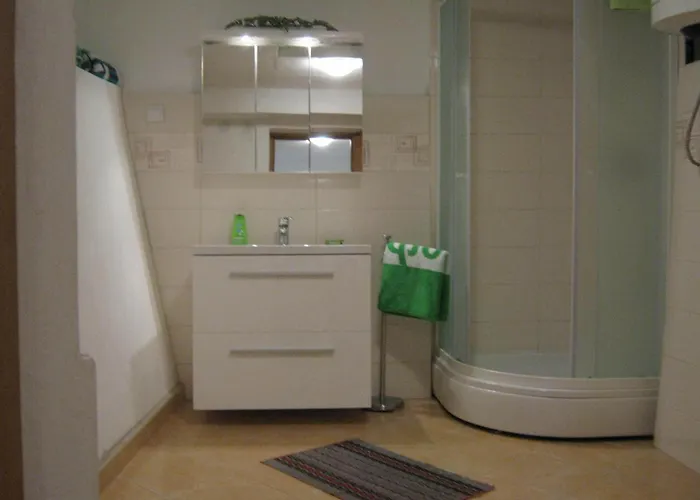 Apartman And Artemida *