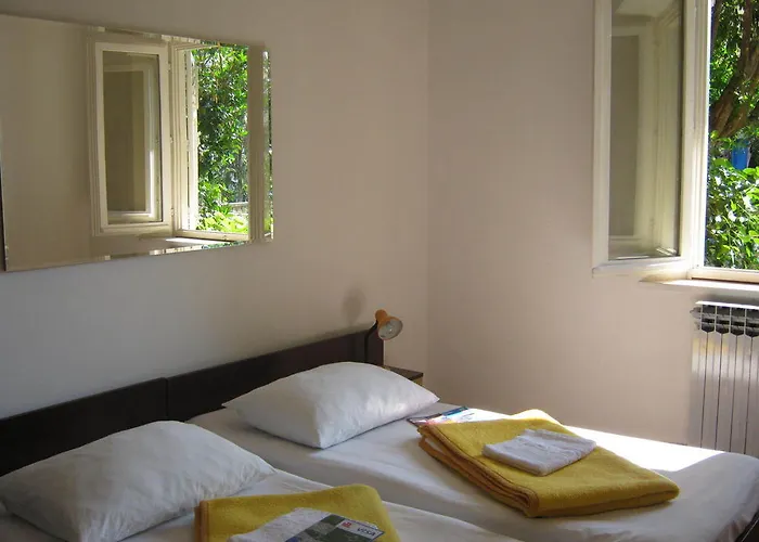 Apartman And Artemida *