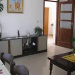 And Artemida دوبروفينك