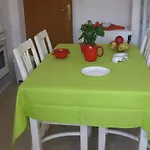 And Artemida * دوبروفينك