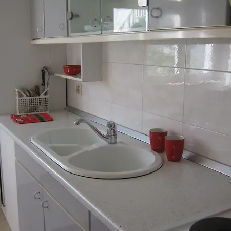 And Artemida Dubrovnik